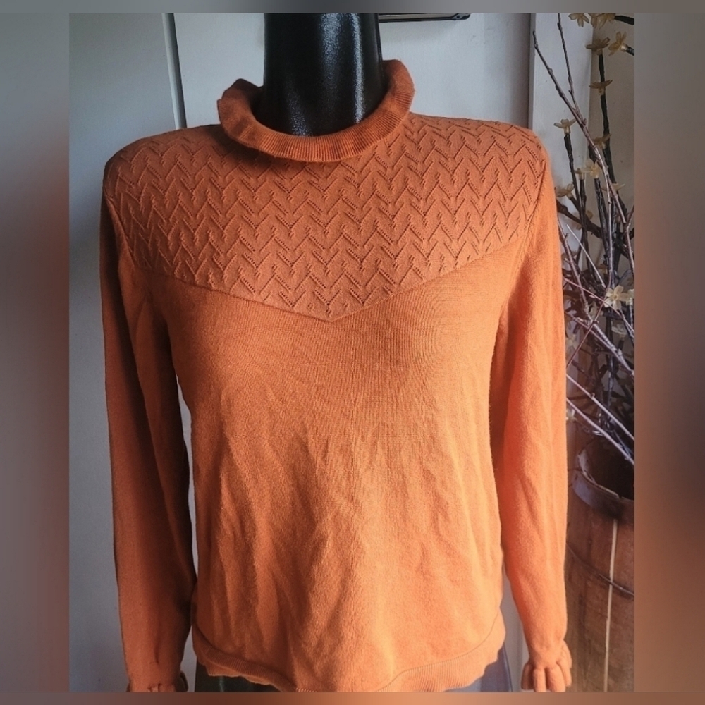 Cream Burnt Orange Colored Ruffled Low Neckline Sweater Size M